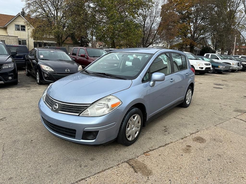 2010 NISSAN Versa