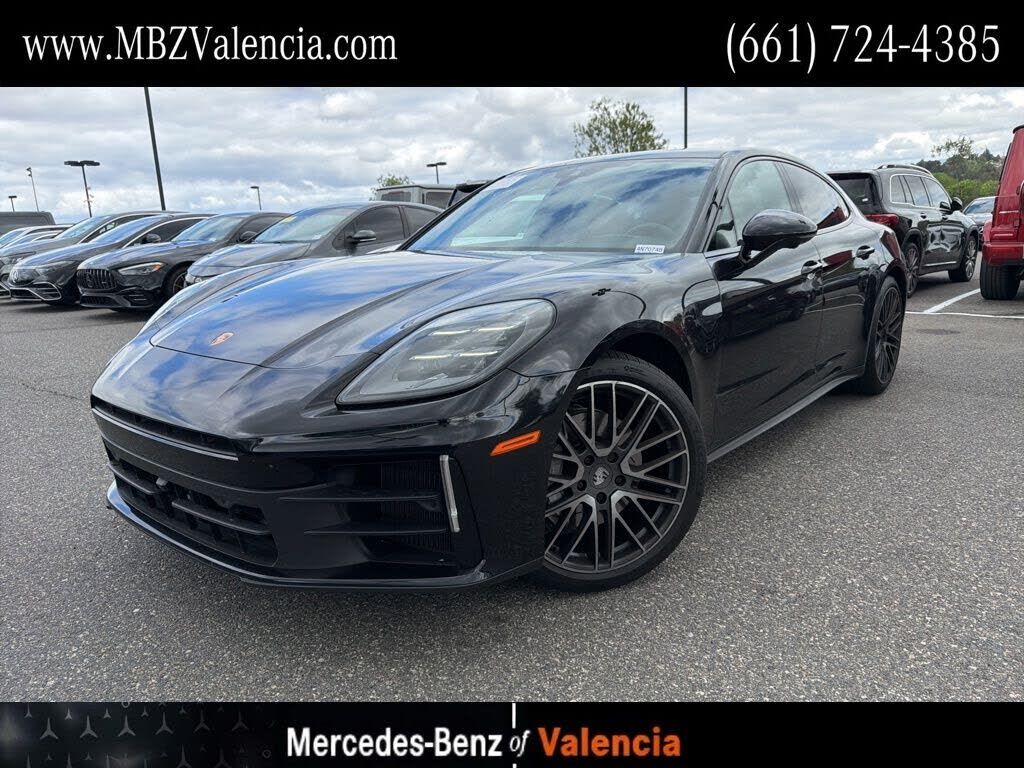 2024 PORSCHE Panamera