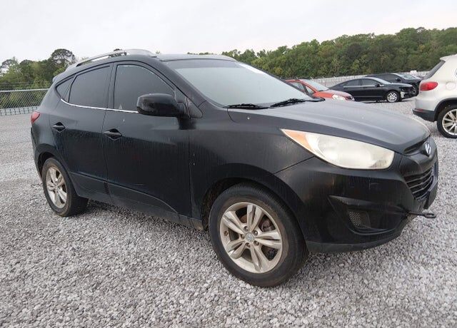 2010 HYUNDAI Tucson