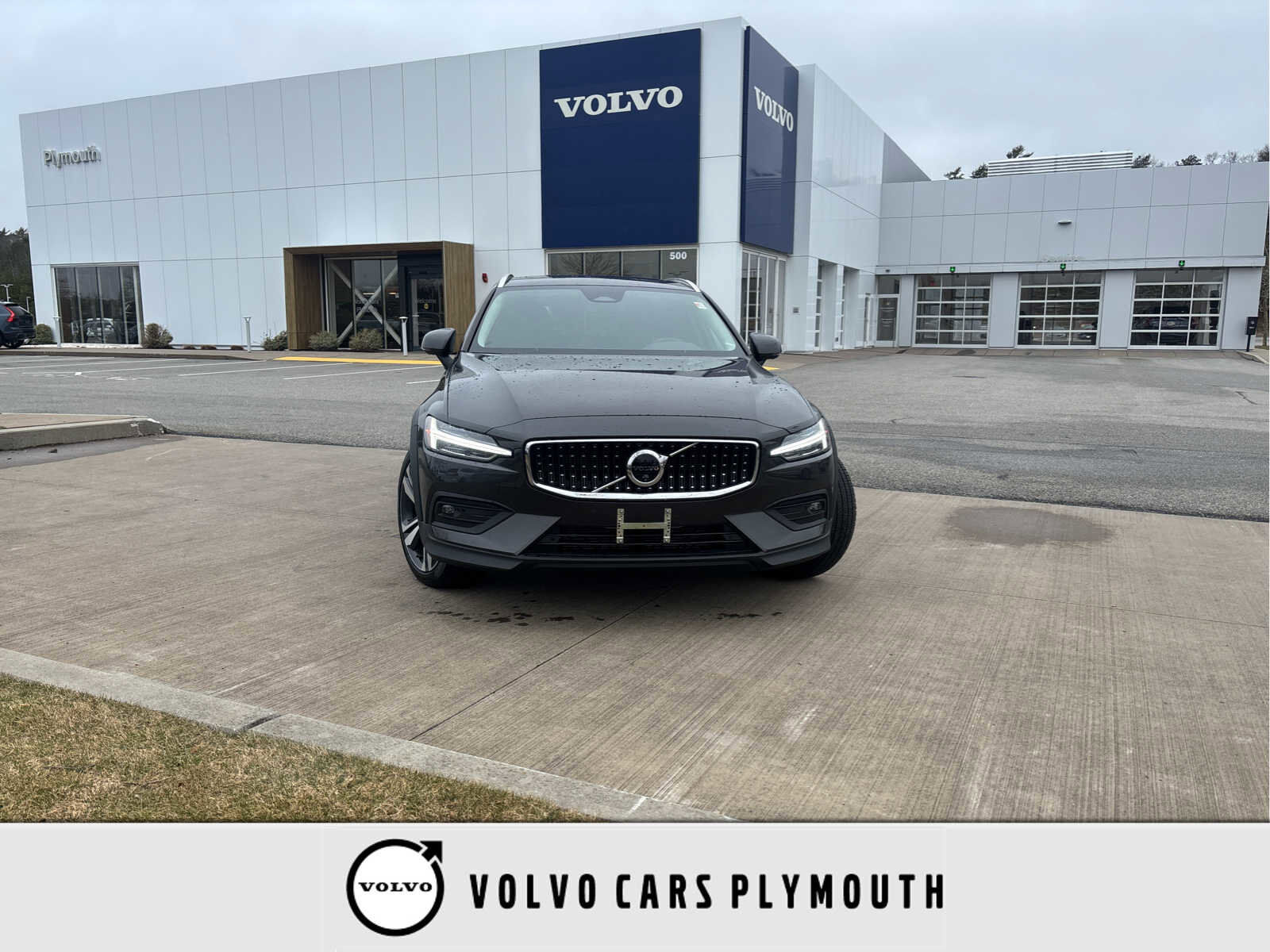 2025 VOLVO V60CC