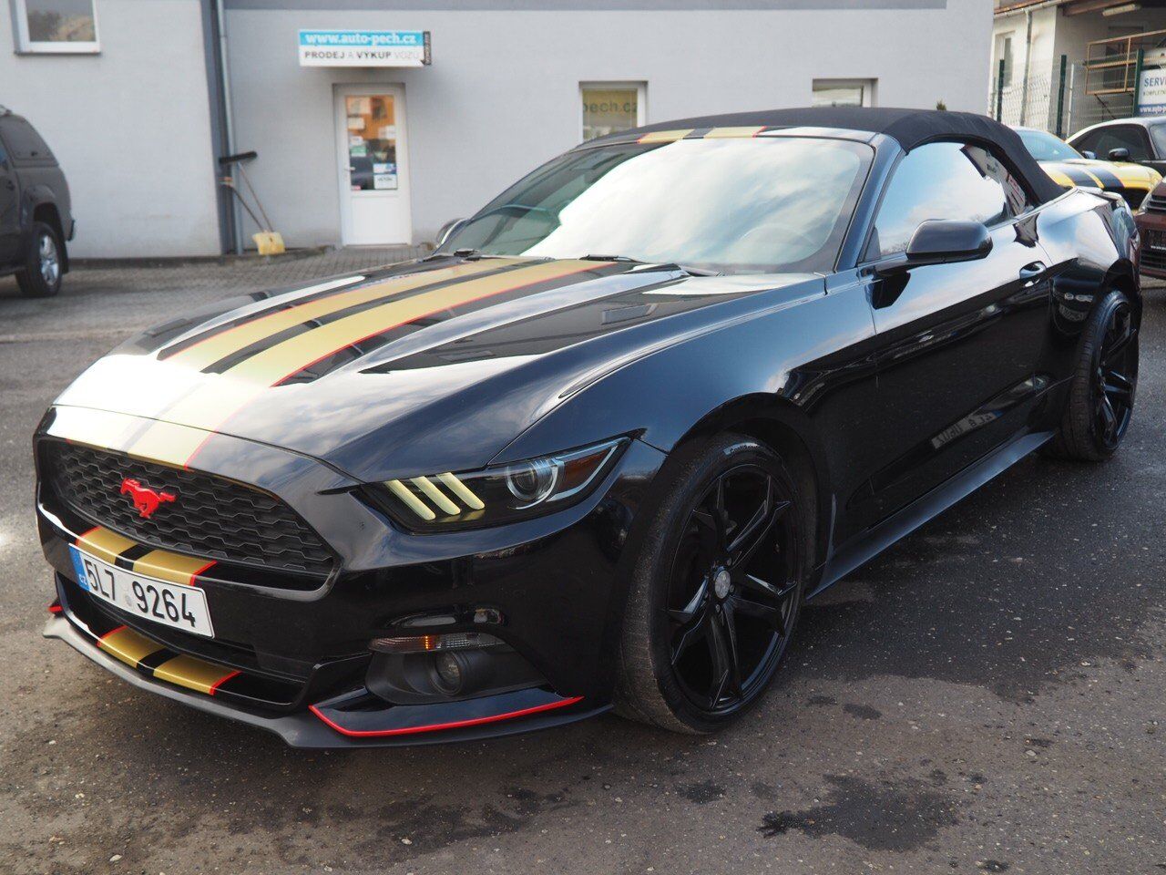 2015 FORD Mustang