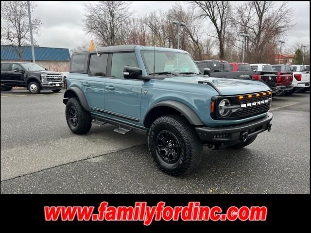 2021 FORD Bronco