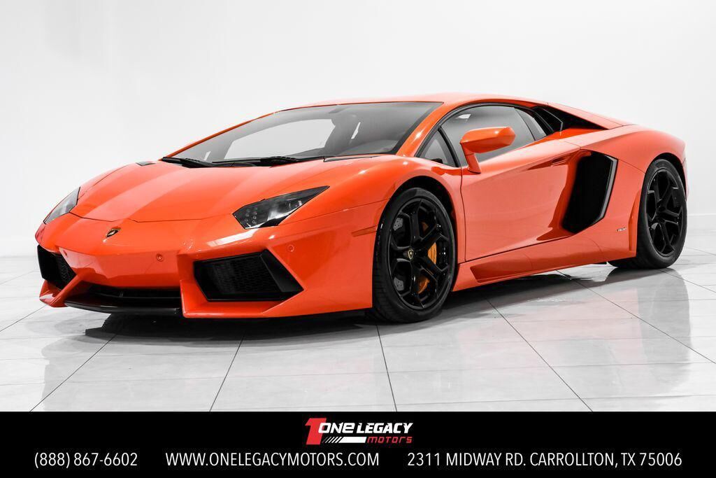 2012 LAMBORGHINI Aventador