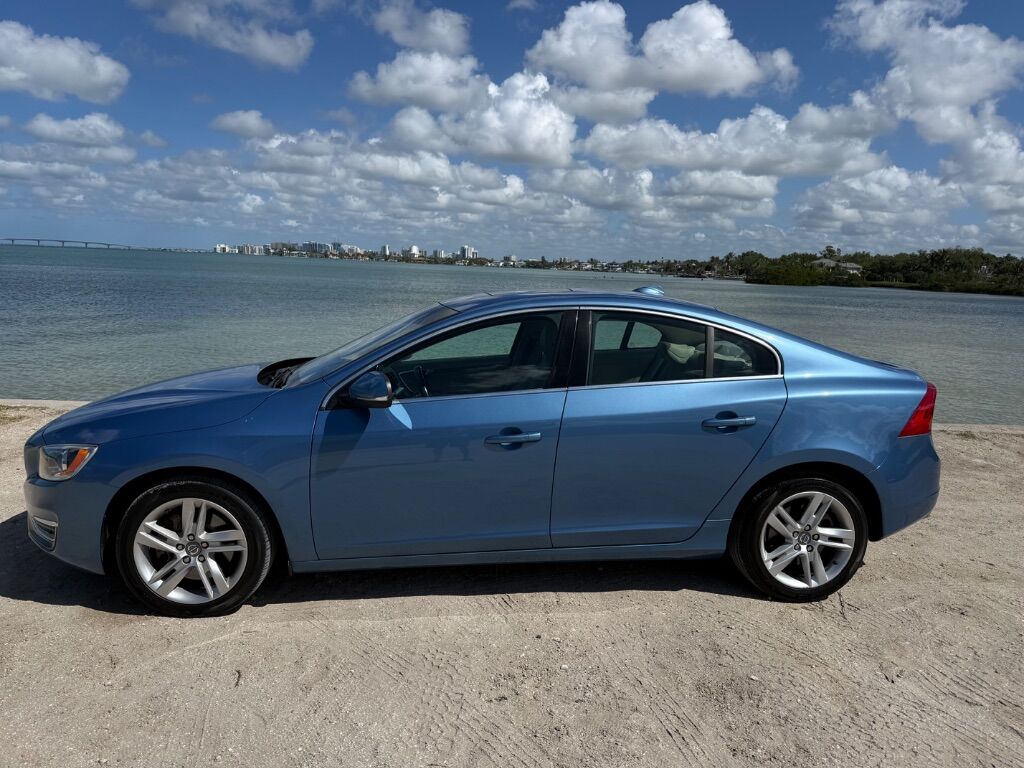2014 VOLVO S60