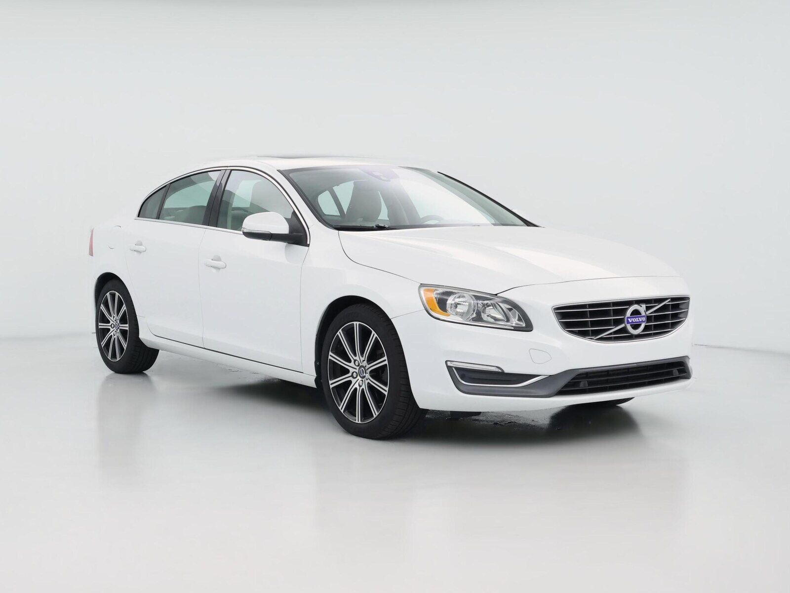 2017 VOLVO S60
