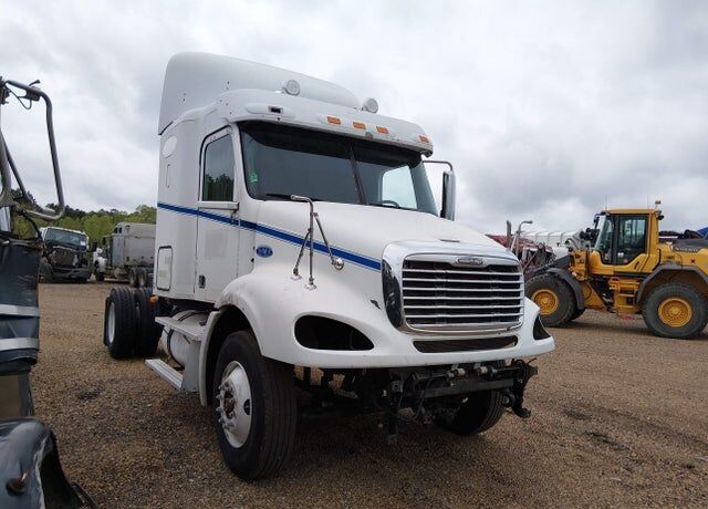 2014 FREIGHTLINER Columbia