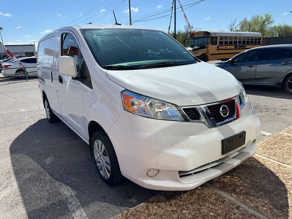 2020 NISSAN NV200