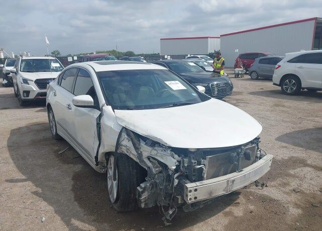 2014 NISSAN Altima