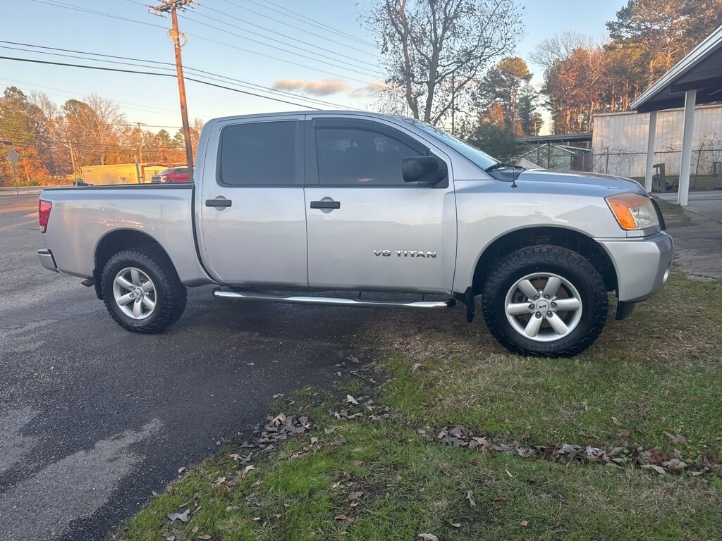 2014 NISSAN Titan