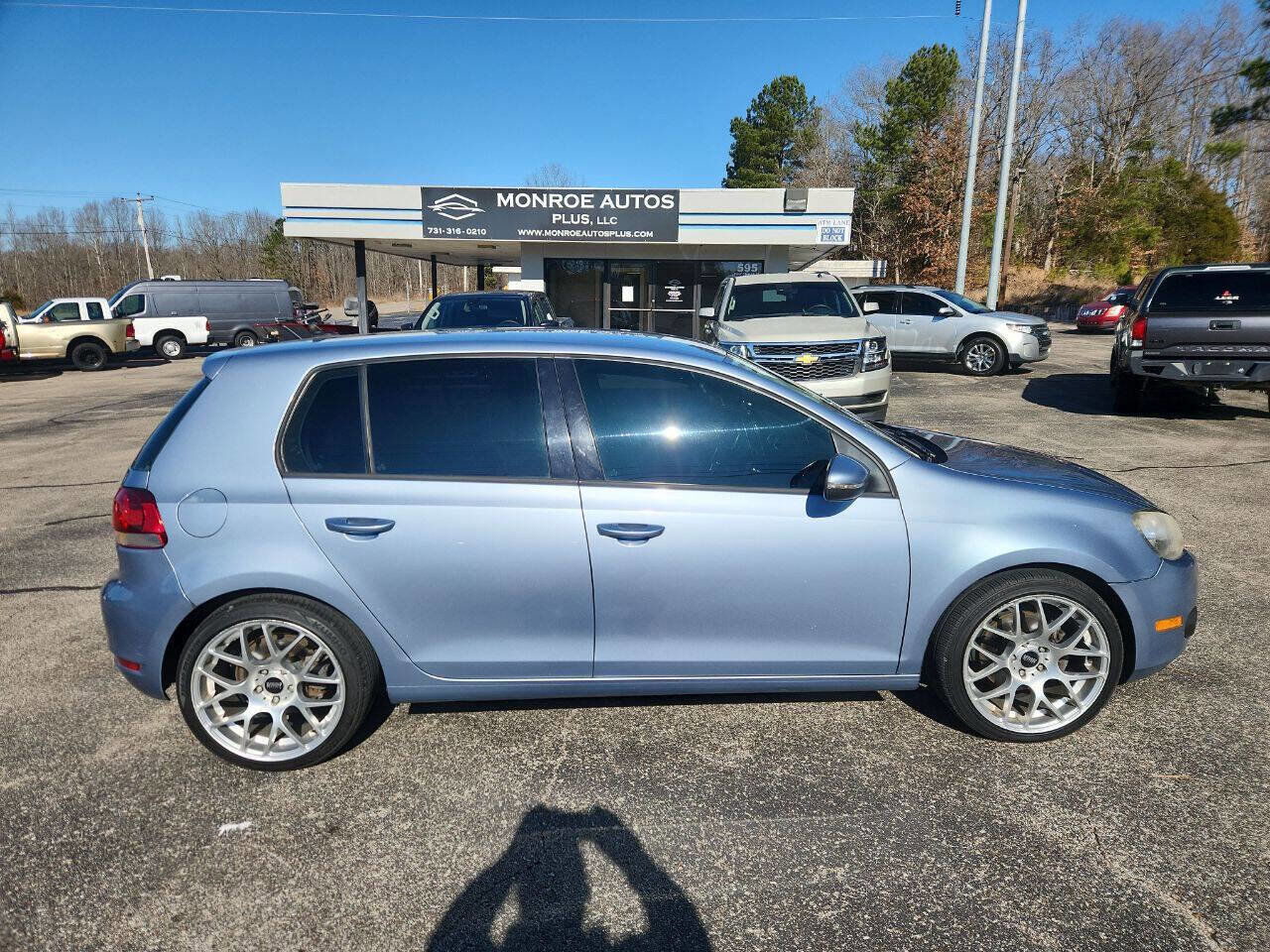 2011 VOLKSWAGEN Golf