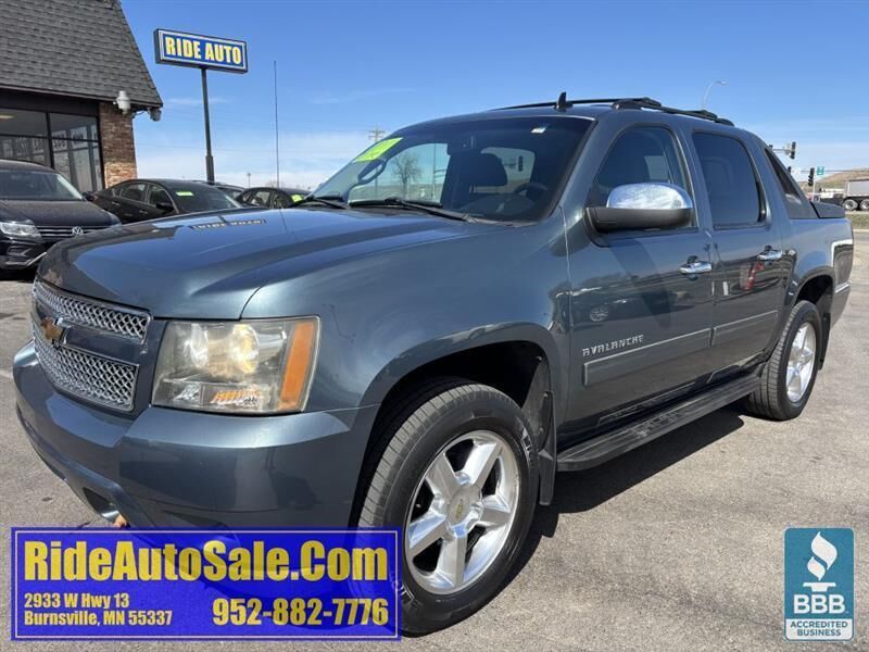 2011 CHEVROLET Avalanche