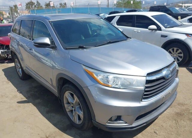 2016 TOYOTA Highlander