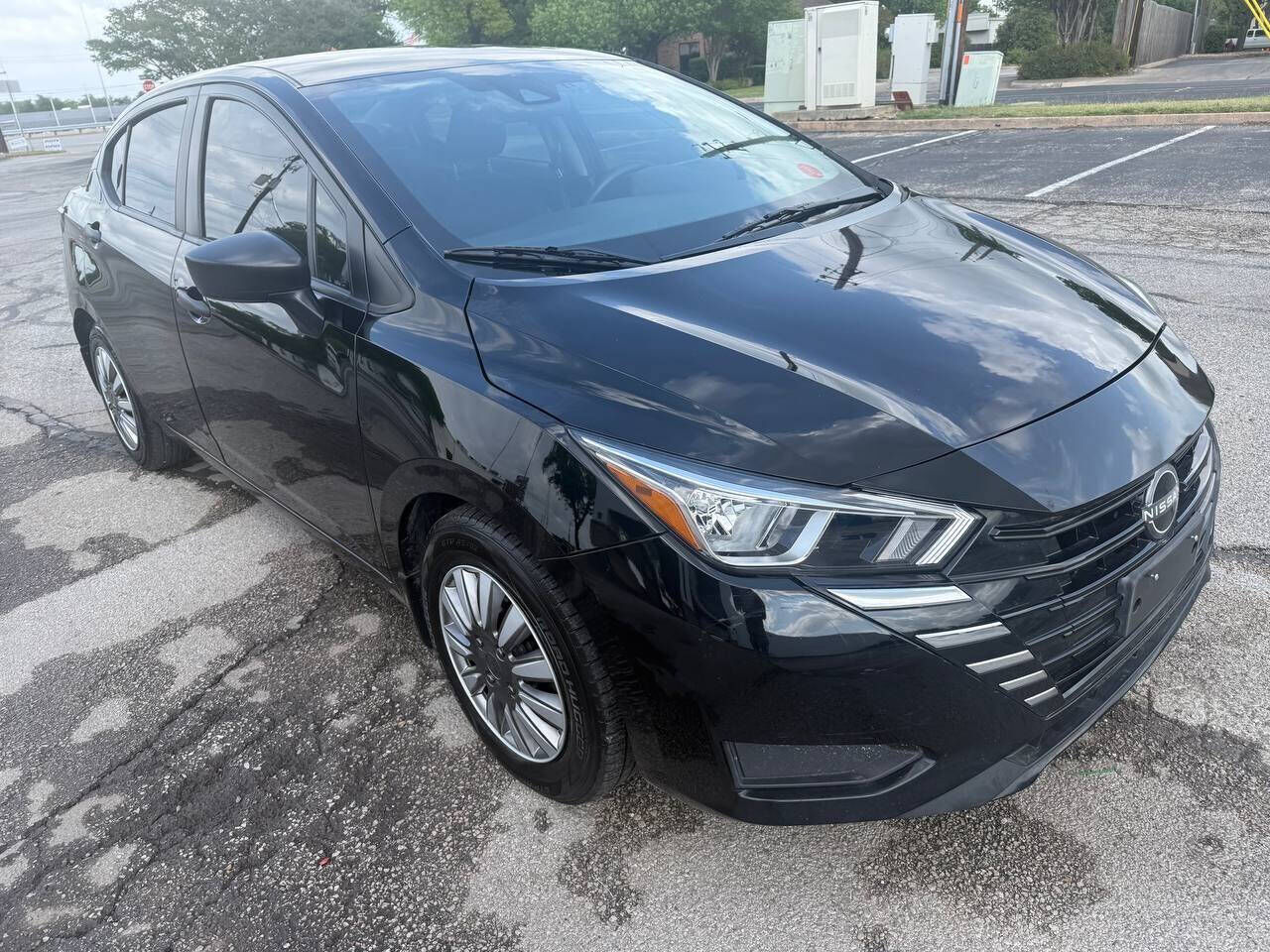 2024 NISSAN Versa