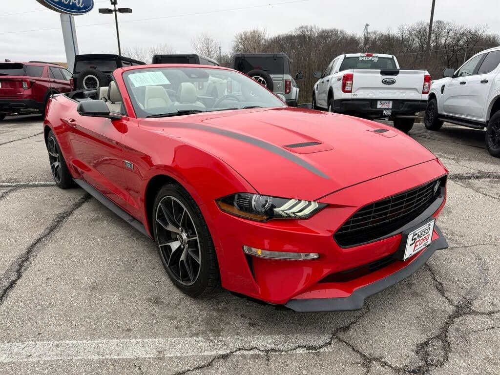 2020 FORD Mustang