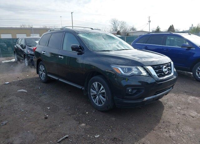 2020 NISSAN Pathfinder