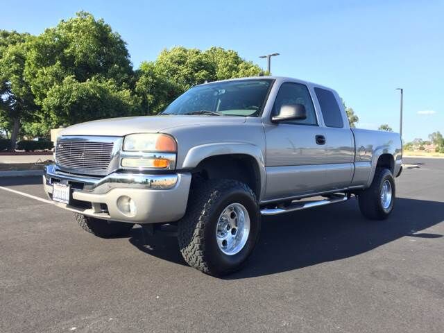 2004 GMC Sierra