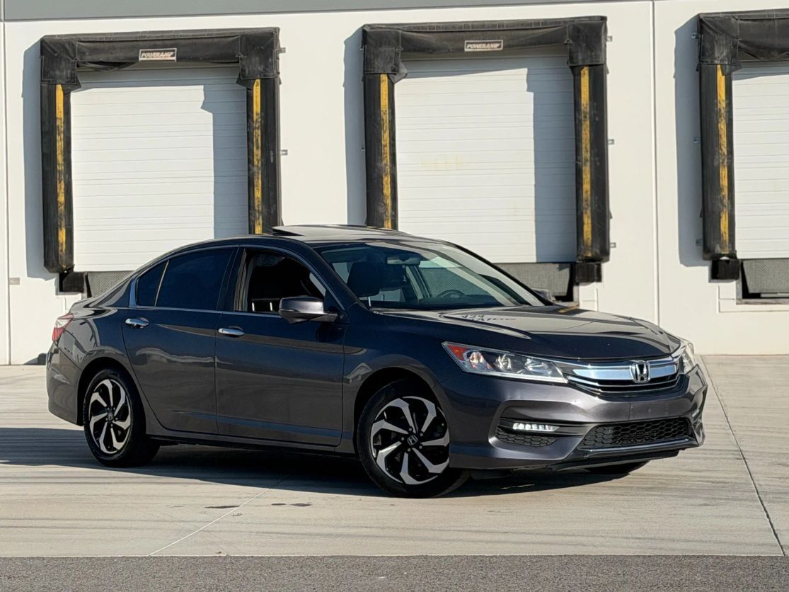 2017 HONDA Accord