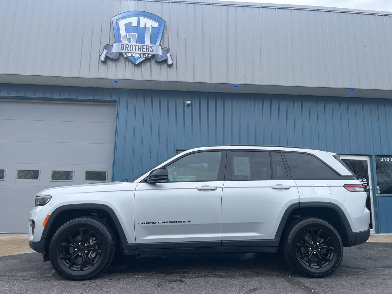 2024 JEEP Grand Cherokee