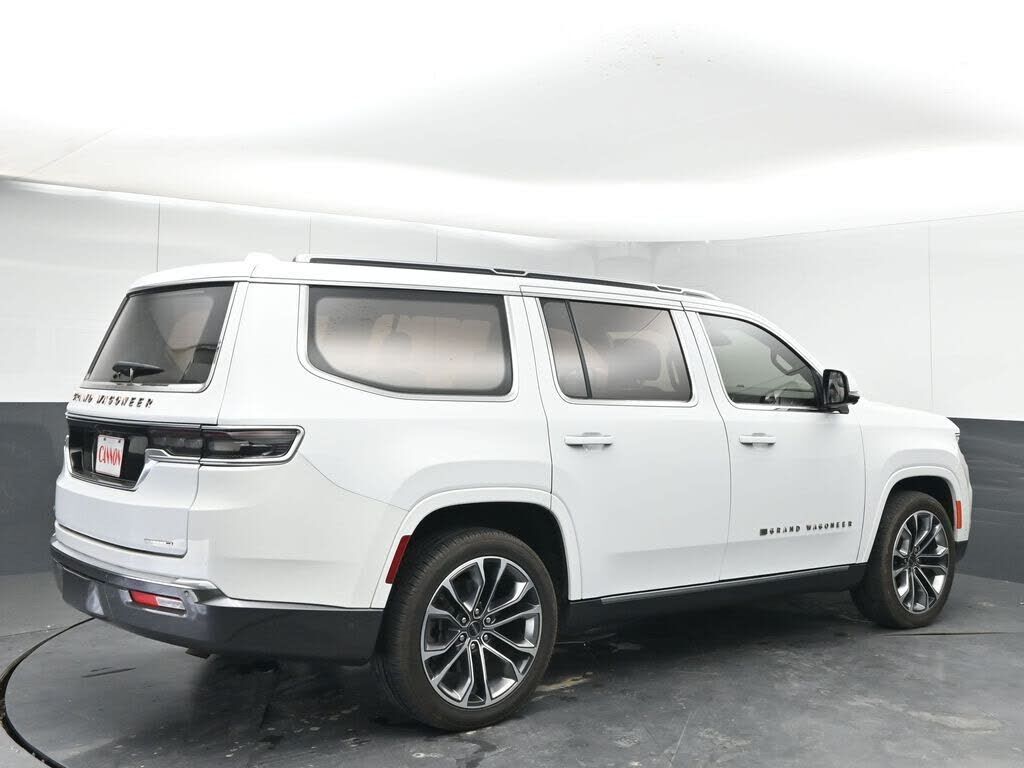 2022 JEEP Grand Wagoneer