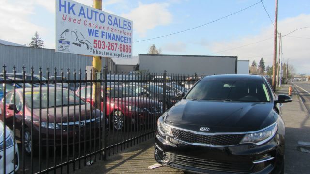 2018 KIA Optima