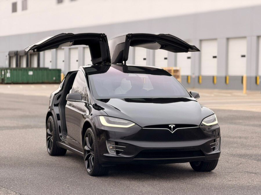 2018 TESLA Model X