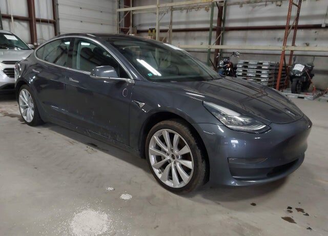 2018 TESLA Model 3