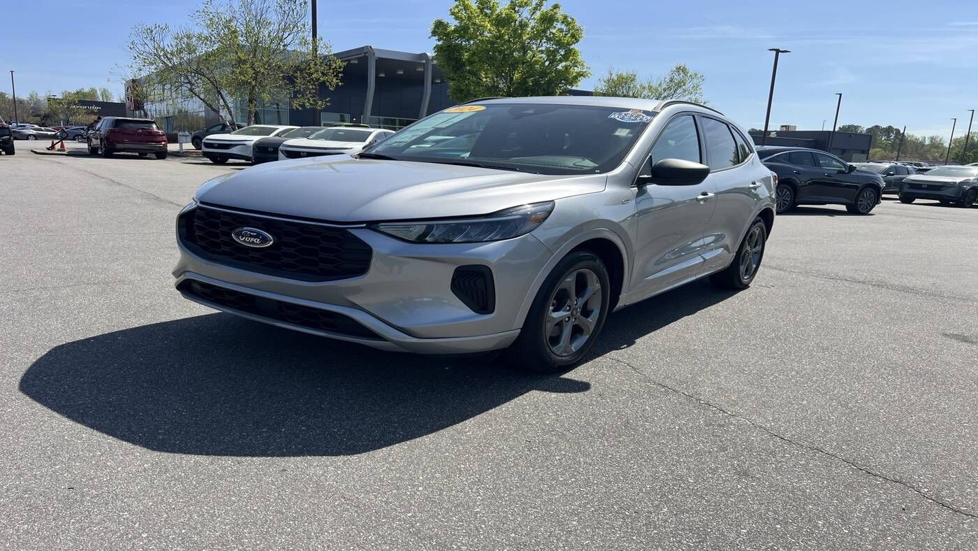 2024 FORD Escape