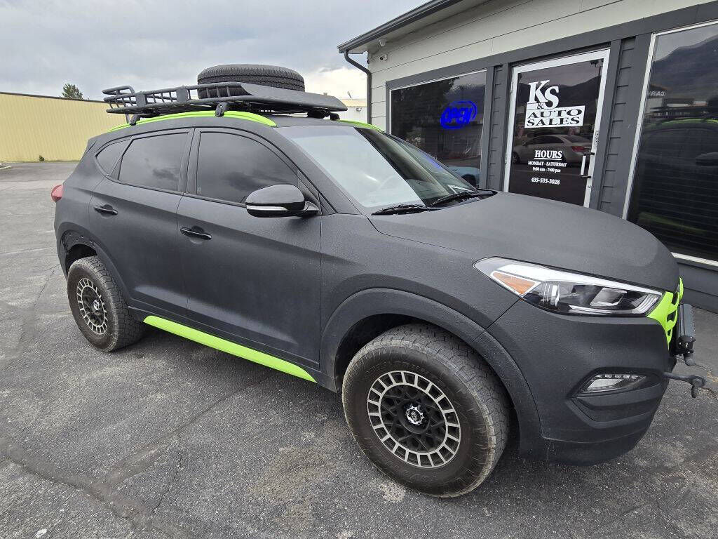 2017 HYUNDAI Tucson