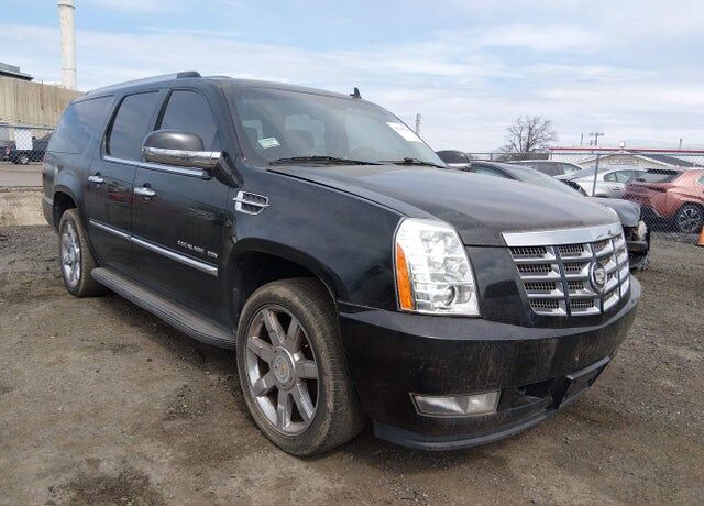 2011 CADILLAC Escalade