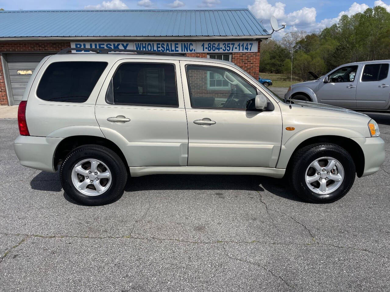 2005 MAZDA Tribute