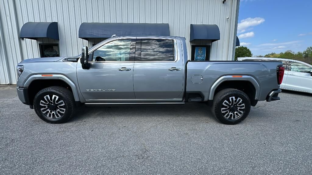 2025 GMC Sierra HD