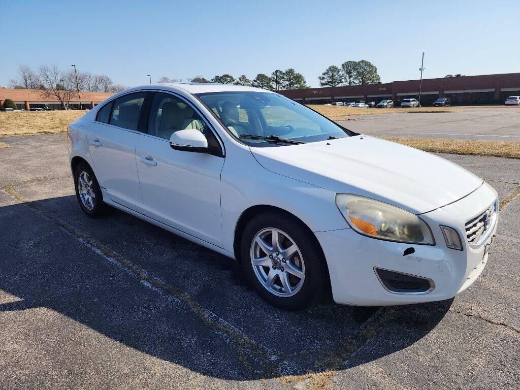 2011 VOLVO S60