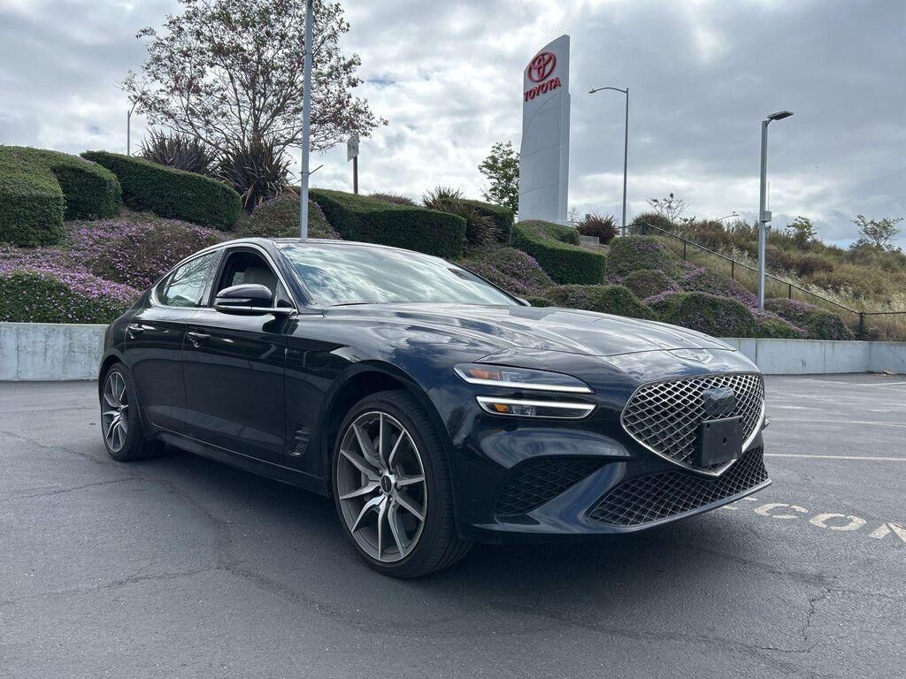 2025 GENESIS G70