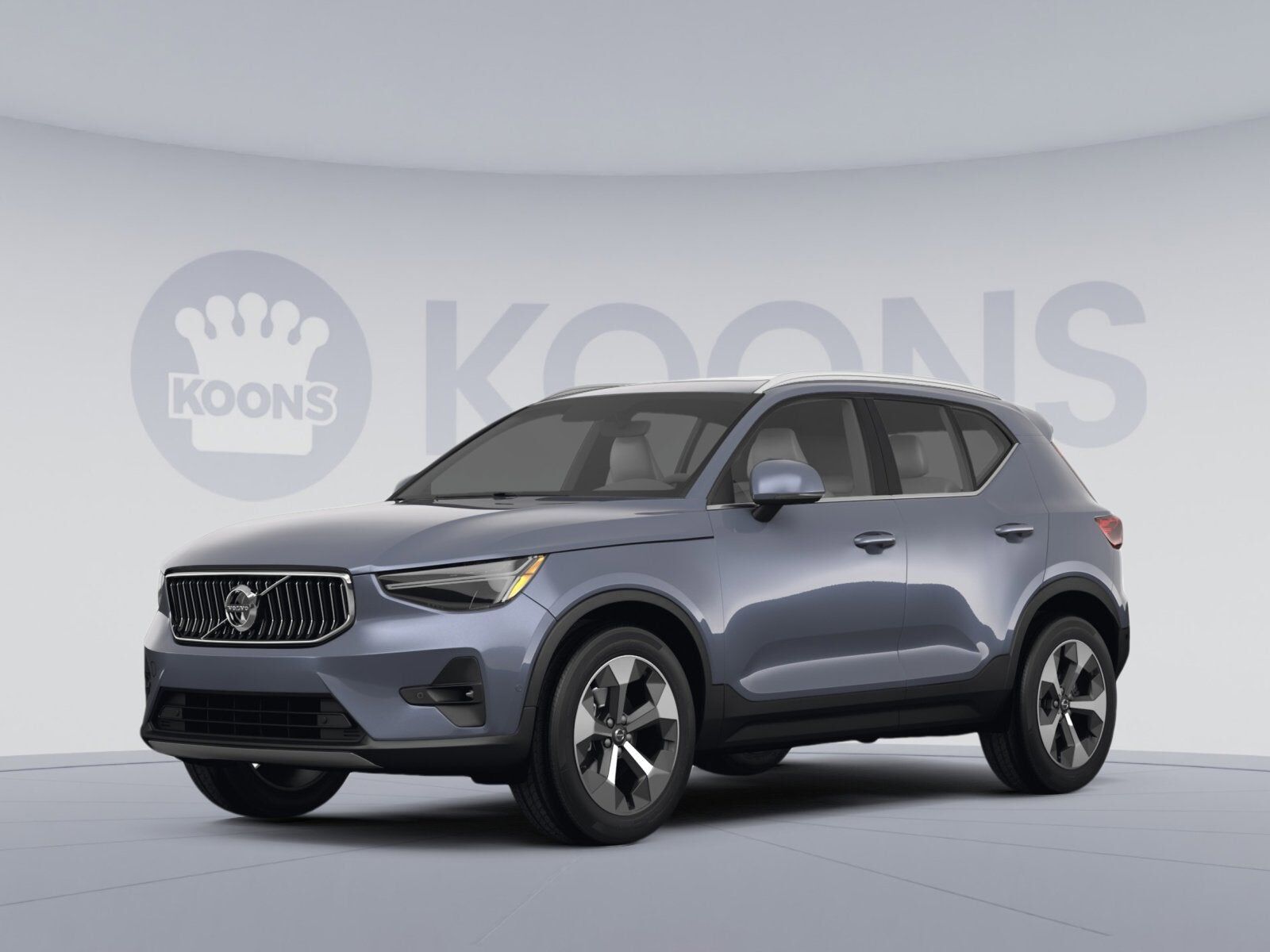 2023 VOLVO XC40