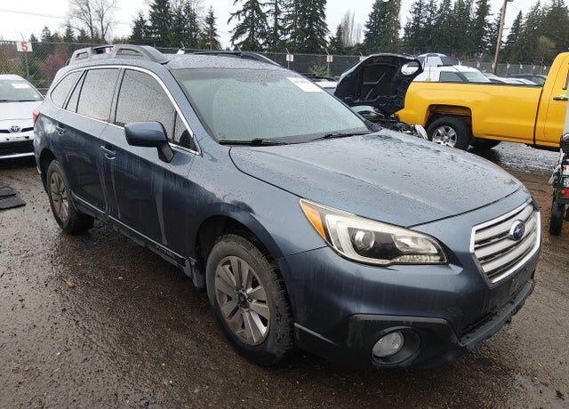 2015 SUBARU Outback