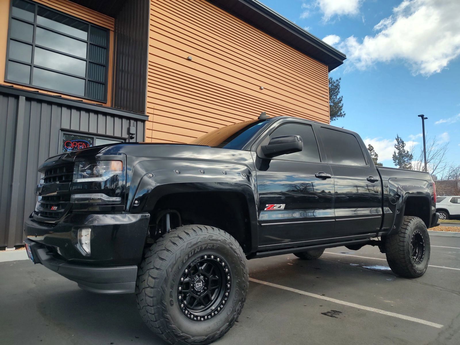 2018 CHEVROLET Silverado