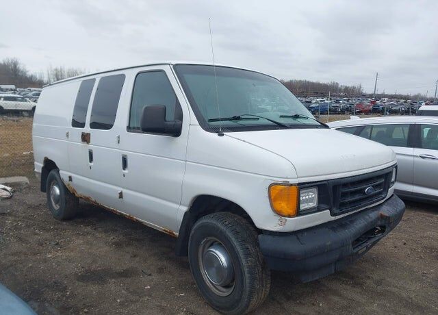 2004 FORD E-250