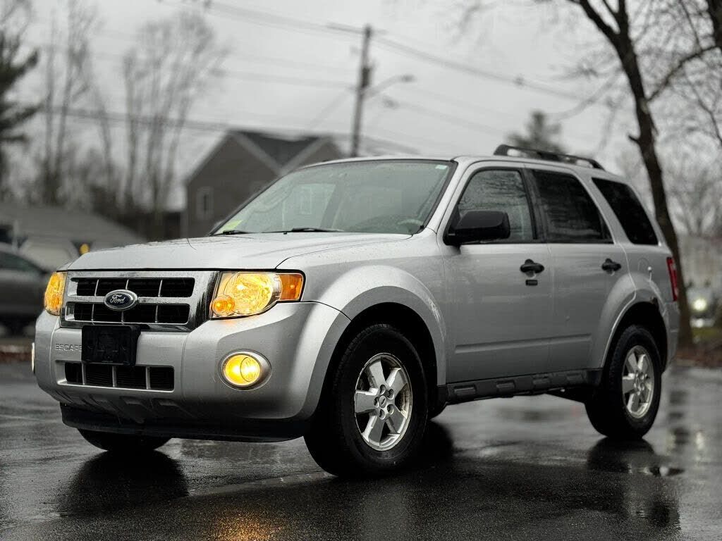 2011 FORD Escape