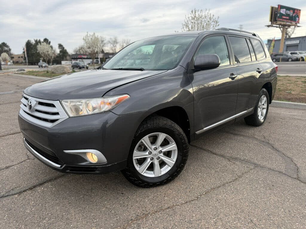 2013 TOYOTA Highlander