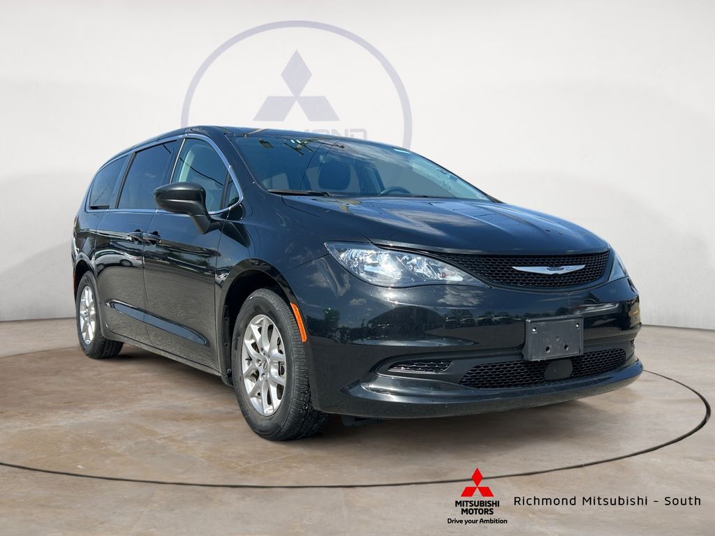 2023 CHRYSLER Voyager