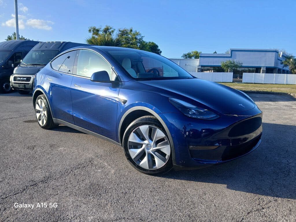 2022 TESLA Model Y