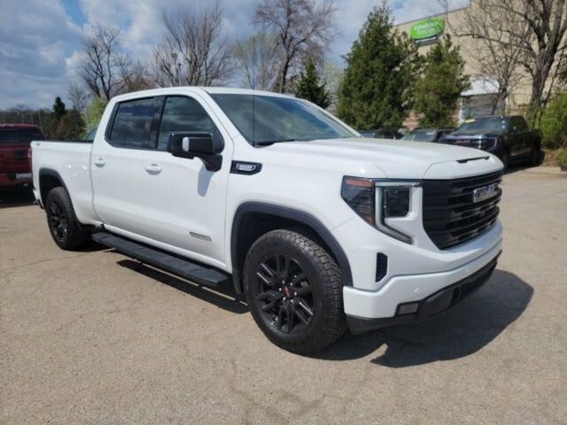 2024 GMC Sierra