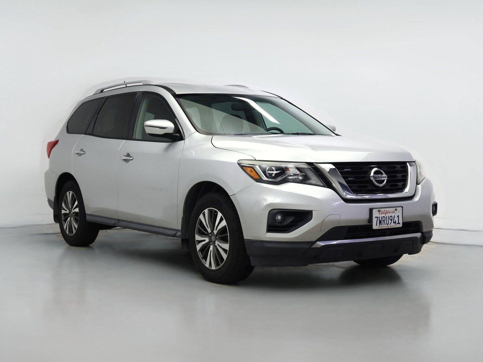 2017 NISSAN Pathfinder