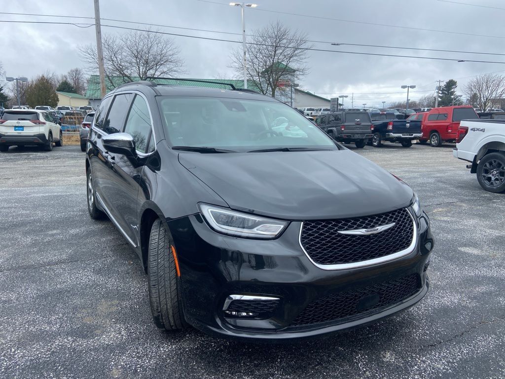 2023 CHRYSLER Pacifica