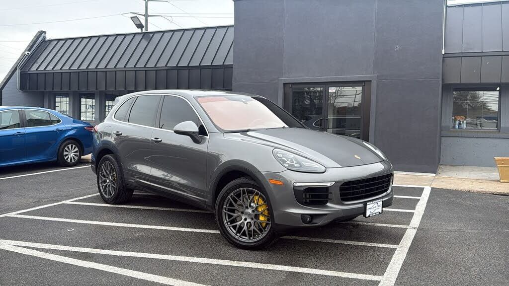 2015 PORSCHE Cayenne