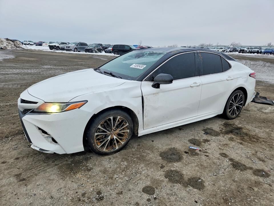 2018 TOYOTA Camry