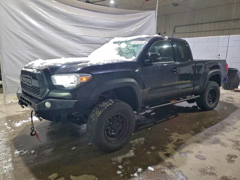 2016 TOYOTA Tacoma