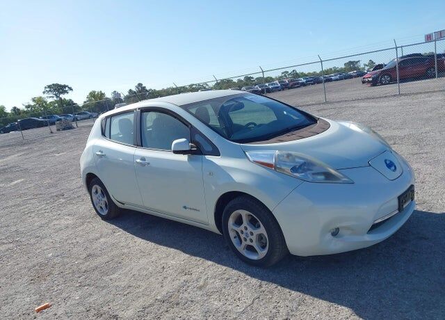2011 NISSAN Leaf