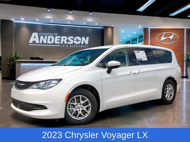 2023 CHRYSLER Voyager