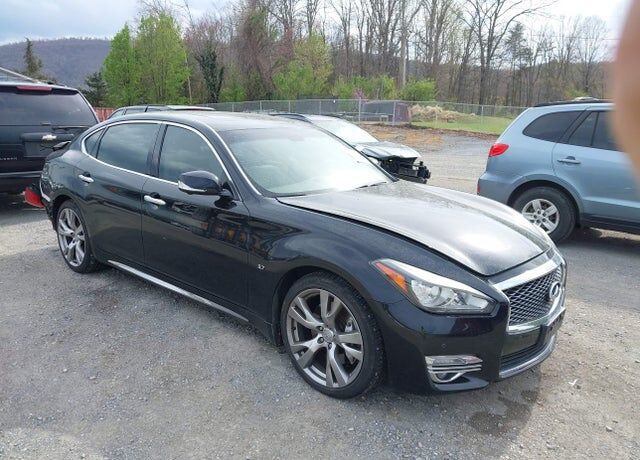 2016 INFINITI Q70L